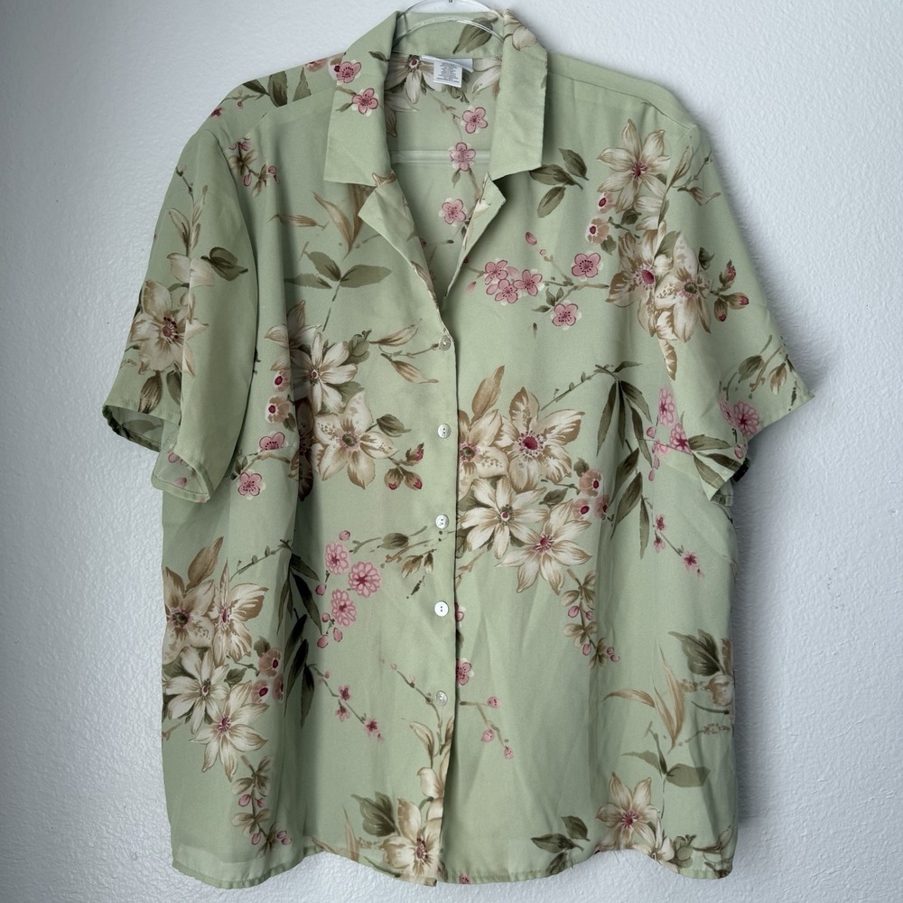 Jaclyn Smith Classic Floral Button Blouse Vacation Bloomcore Resortwear Hawaiian